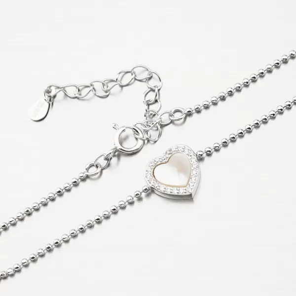 Strieborný guličkový náramok so srdiečkom BST-14662