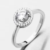 Strieborný prsteň so zirkónmi PKL-1022