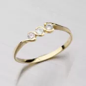 Zlatý prsteň 451-1637