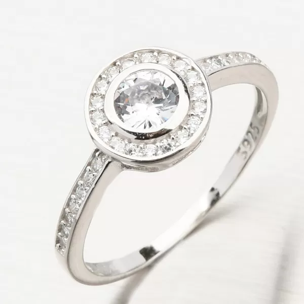 Strieborný prsteň so zirkónmi GST-11234