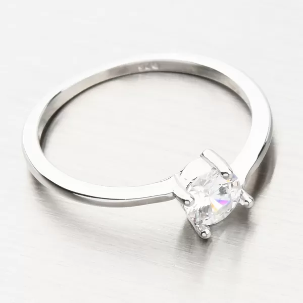 Strieborný prsteň so zirkónom GST-11268