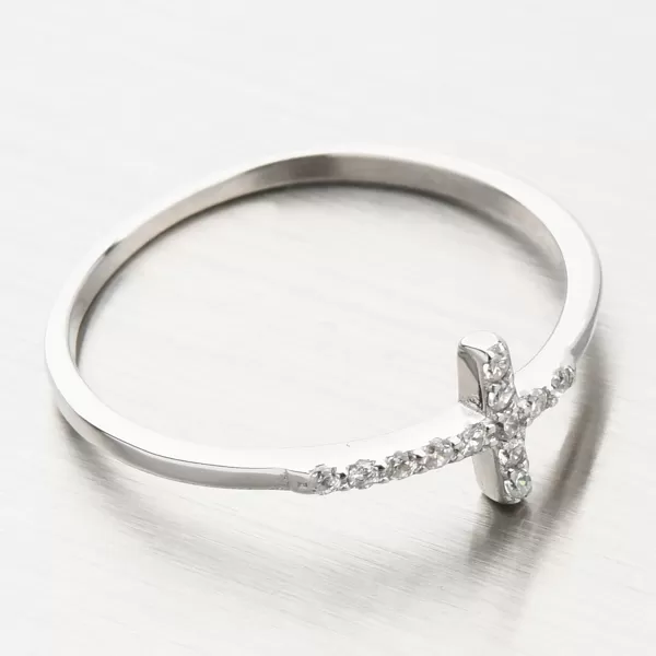 Strieborný prsteň s krížikom GST-11395