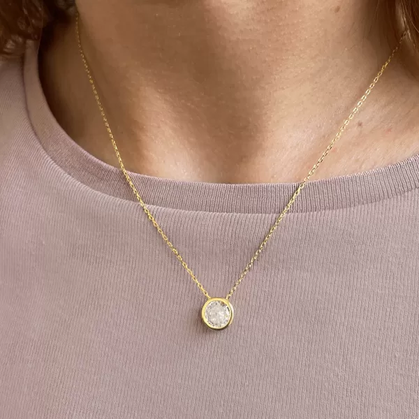 Pozlátený náhrdelník s čírym zirkónom 12051.1