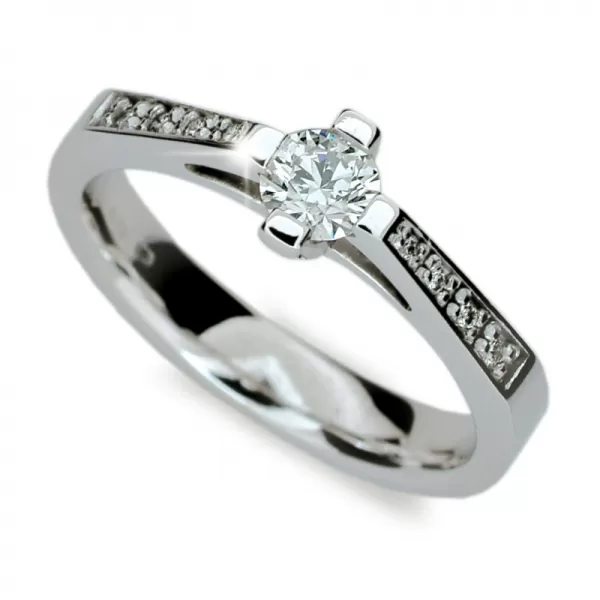 Dámsky prsteň s diamantmi DF1962