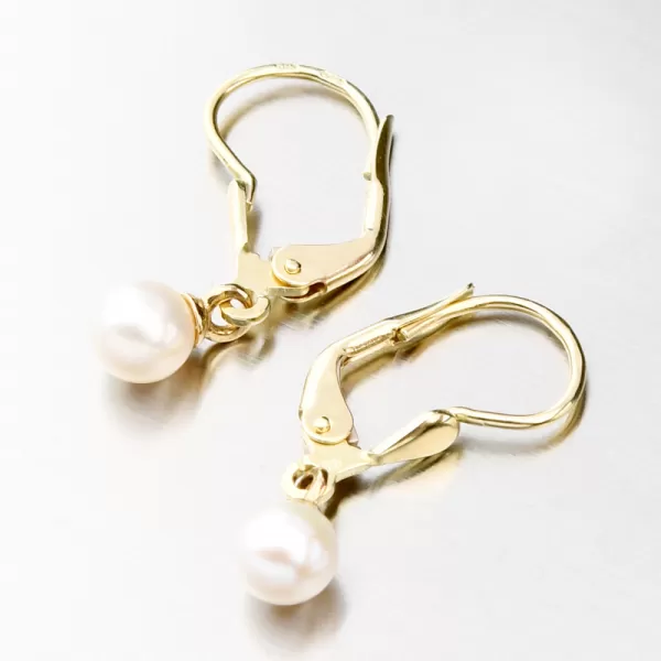Zlaté náušnice s bielou perlou