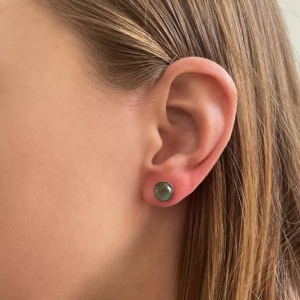 Strieborné náušnice kôstky s pravými minerálnymi kameňmi okrúhle 11491.3 Labradorit