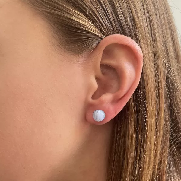 Strieborné náušnice kôstky s pravými minerálnymi kameňmi okrúhle 11491.3 Achát Blue Lace