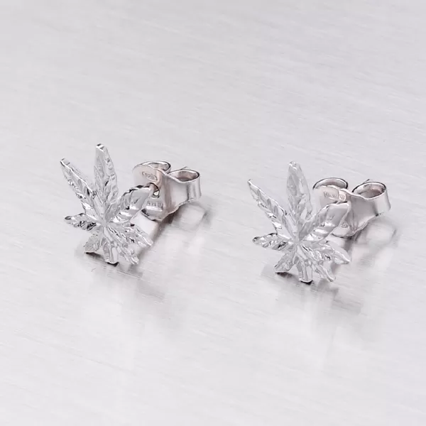 Strieborné náušnice M605769