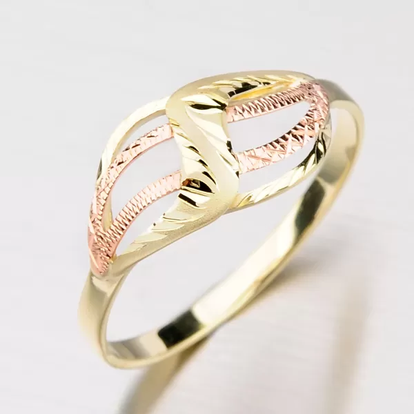 Zlatý dámsky prsteň 51P-227