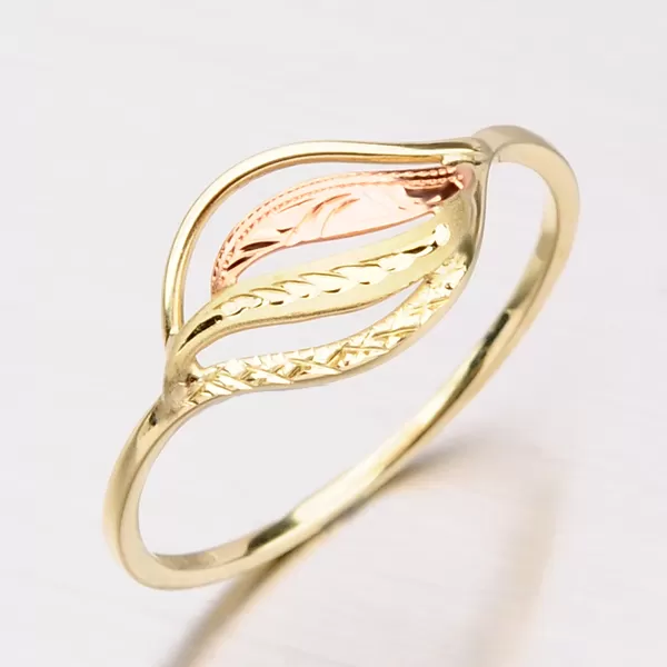 Zlatý prsteň 51P-171