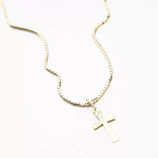 Zlatý krížik - ručne rytý 322-0097