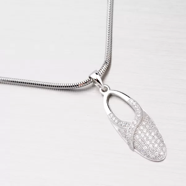 Prívesok so zirkónmi AP1194