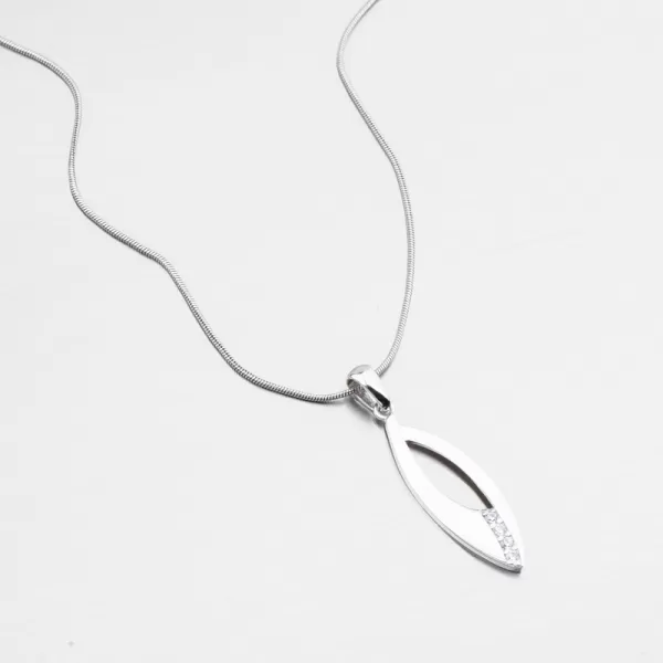 Biele zlato prívesok so zirkónmi 43-22057