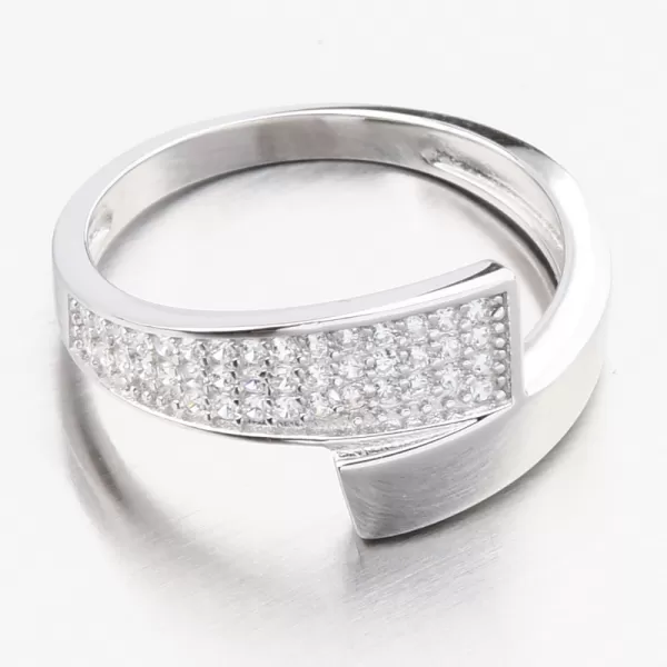 Strieborný prsteň so zirkónmi PKL-1064