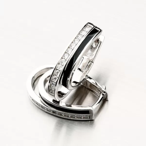 Visiace strieborné náušnice s čiernym smaltom a so zirkónmi PKL-2134