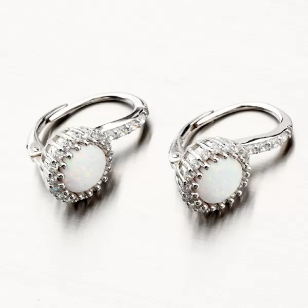 Strieborné náušnice s bielym opálom a so zirkónmi PKL-2149