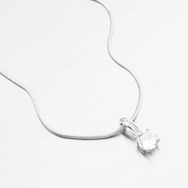 Strieborný prívesok so zirkónmi PKL-3165