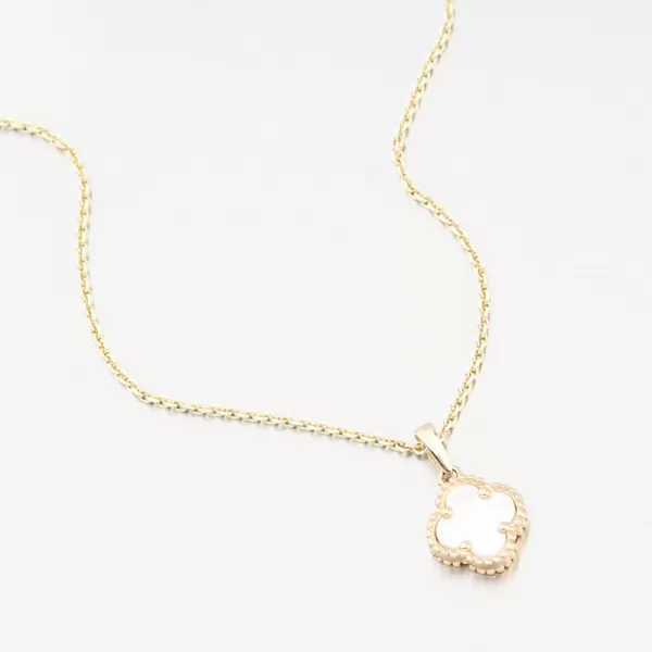 Dámsky prívesok zo žltého zlata 585 štvorlístok s perleťou 13R-425