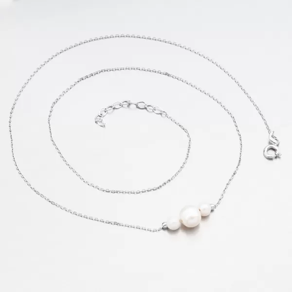 Náhrdelník z bieleho zlata s perlami 15R-051