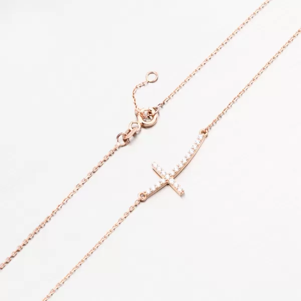 Zlatý náhrdelník s krížom 15R-052