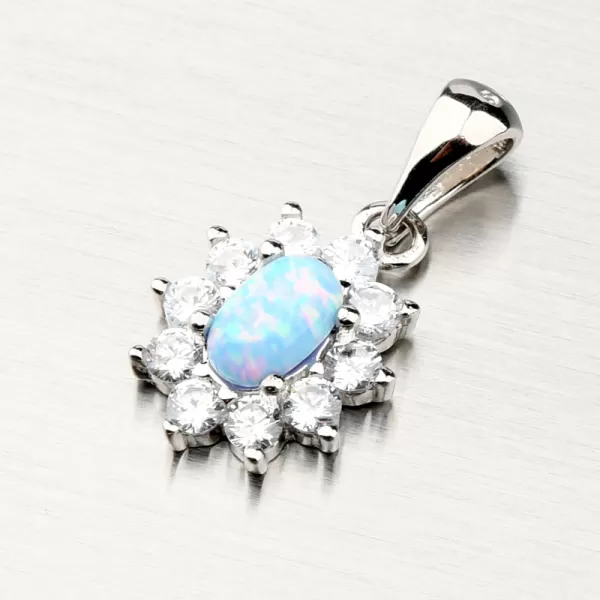 Strieborný prívesok so svetlo modrým opálom PKL-3120