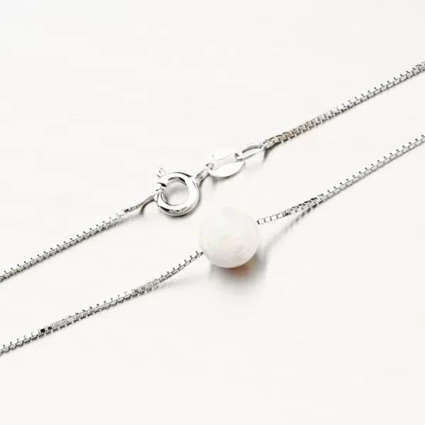 Strieborný náhrdelník s bielym opálom PKL-5012