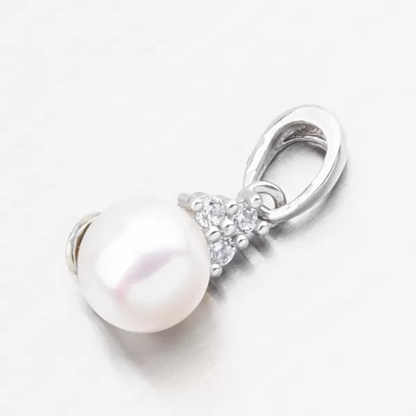 Prívesok z bieleho zlata s perlom a zirkónmi 53GZ-2235-B
