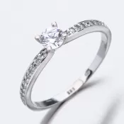 Zlatý prsteň so zirkónmi 51DZ-2523b-Zir