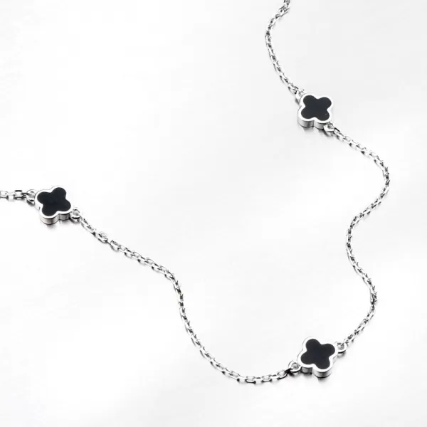 Strieborný náhrdelník so štvorlístkovým ďatelinou PKL-5027