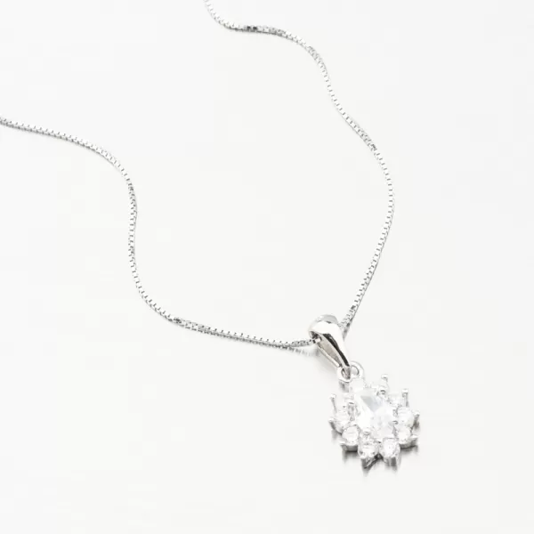 Strieborný prívesok so zirkónmi PKL-3144