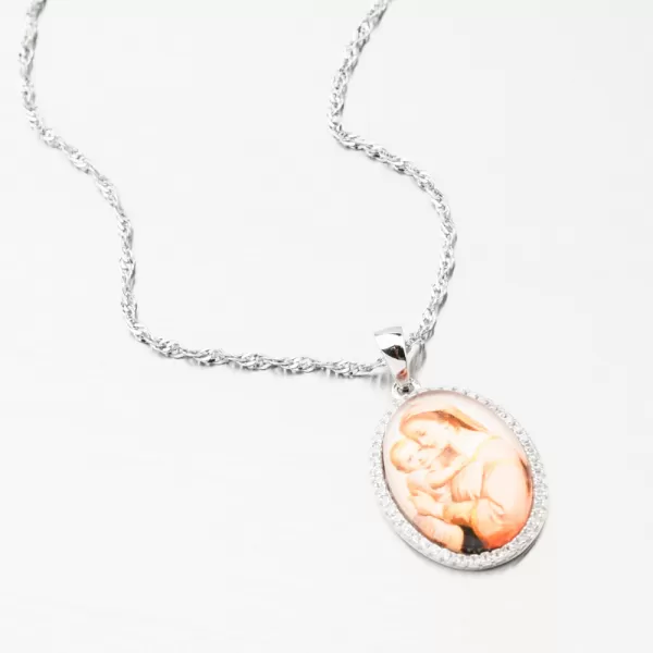 Strieborný prívesok Madonka so zirkónmi PKL-3137