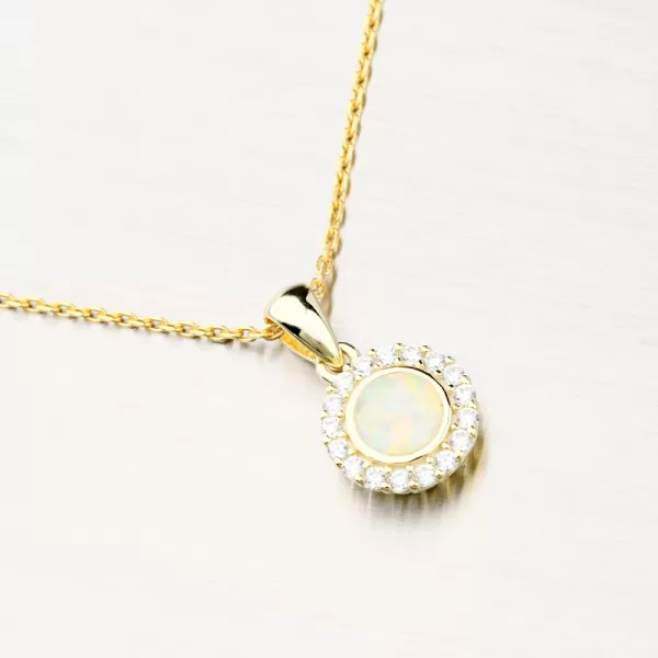 Pozlátený strieborný prívesok s bielym opálom a so zirkónmi PKL-3131