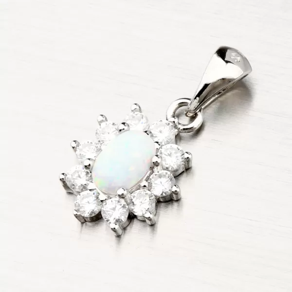 Strieborný prívesok s bielym opálom PKL-3119