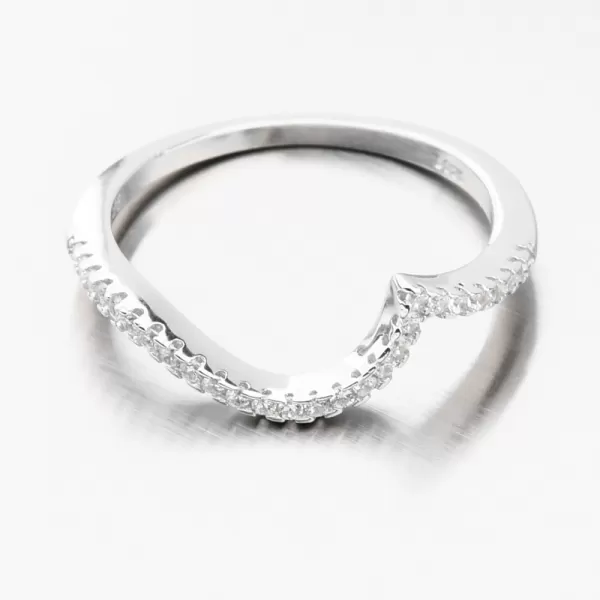 Strieborný prsteň so zirkónmi GST-11591