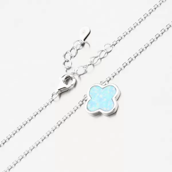 Strieborný náhrdelník so štvorlístkami a modrým opálom PKL-5020