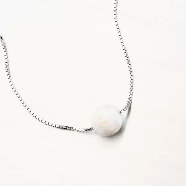 Strieborný náhrdelník s bielym opálom PKL-5012