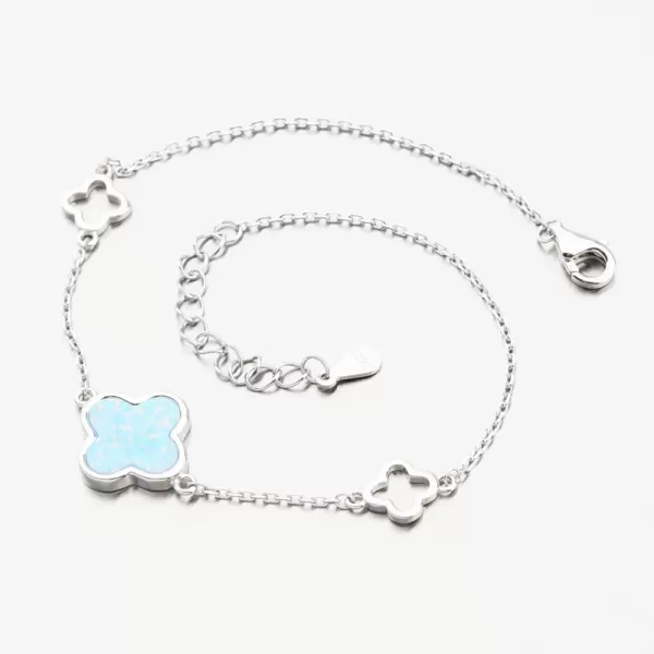 Strieborný dámsky náramok so štvorlístkami a modrým opálom PKL-4017