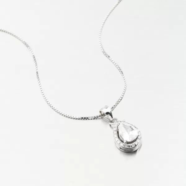 Strieborný prívesok so zirkónmi PKL-3135