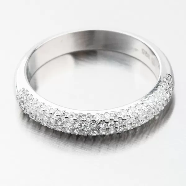 Strieborný prsteň so zirkónmi GST-11587