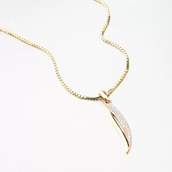 Zlatý prívesok so zirkónmi