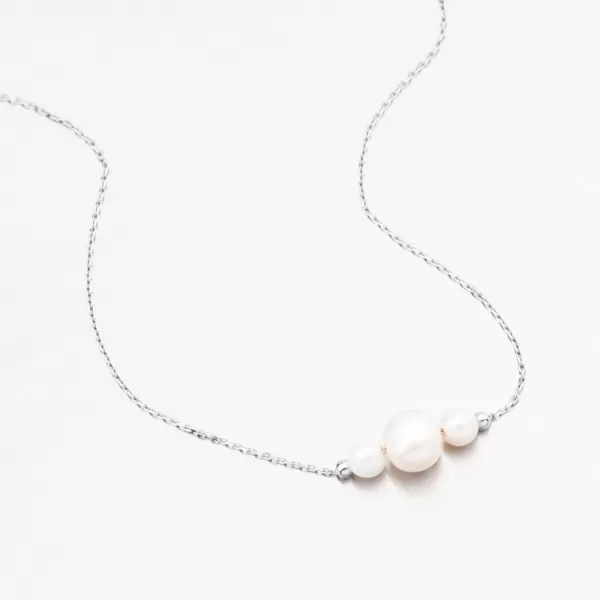 Náhrdelník z bieleho zlata s perlami 15R-051