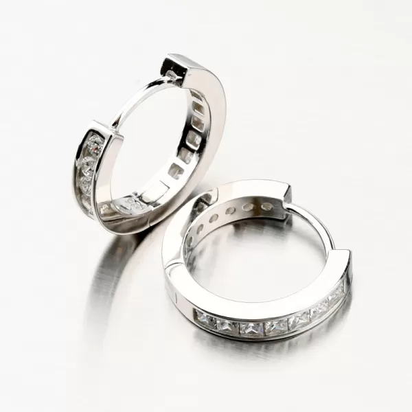 Obojstranné strieborné náušnice kruhy so zirkónmi PKL-2132