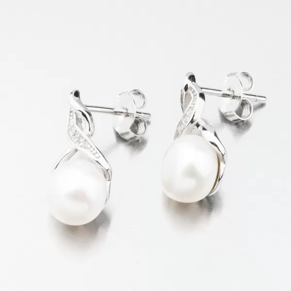 Strieborné náušnice s perlou a so zirkónmi UPST-122616