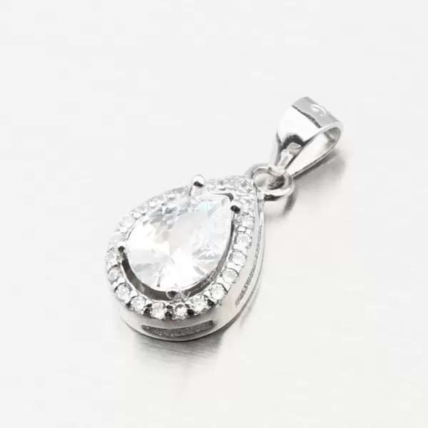 Strieborný prívesok so zirkónmi PKL-3135