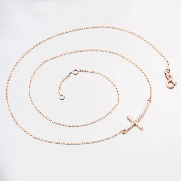 Zlatý náhrdelník s krížom 15R-052