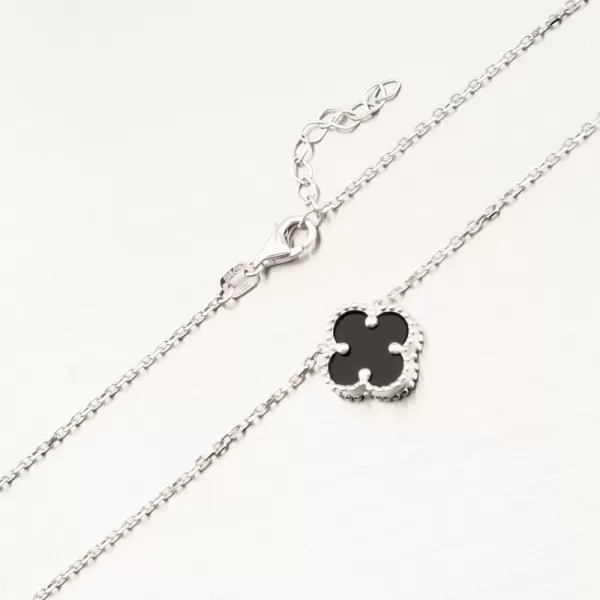 Dámsky náhrdelník biele zlato 585 so štvorlístkami 15R-057