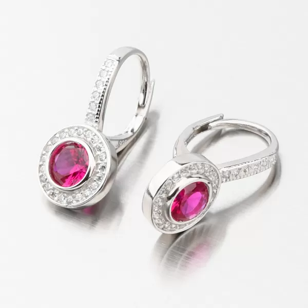 Strieborné náušnice s rubínom a so zirkónmi
