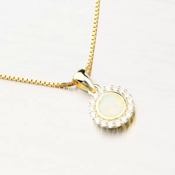 Pozlátený strieborný prívesok s bielym opálom a so zirkónmi PKL-3131