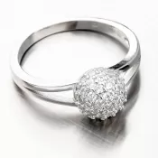 Strieborný prsteň so zirkónmi