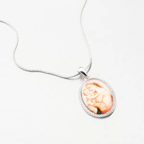 Strieborný prívesok Madonka so zirkónmi PKL-3137